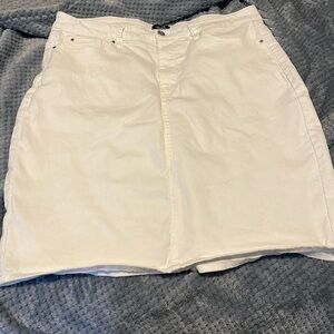 Jones New York White Denim Jean Skirt